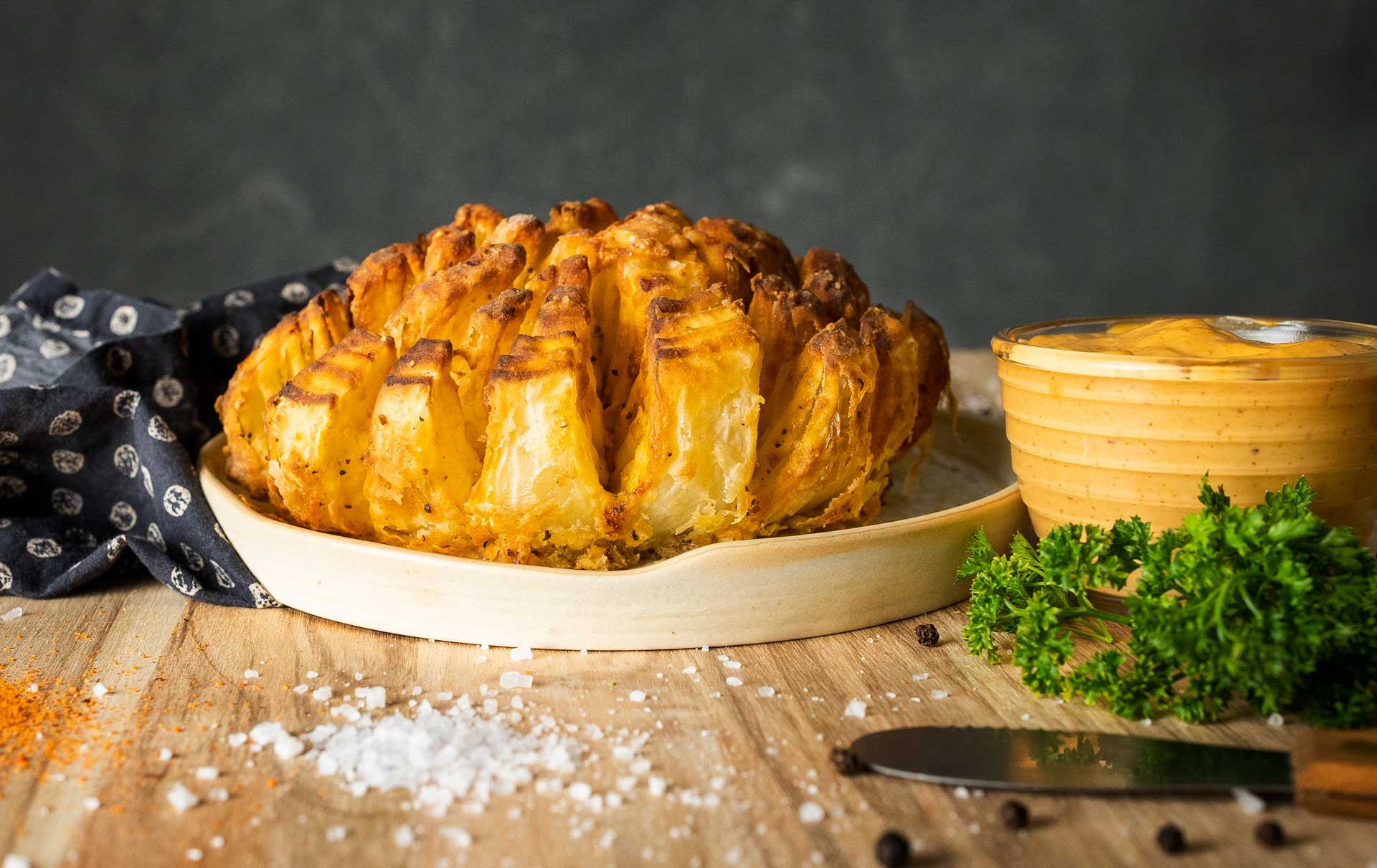 Blooming Onion with Dipping Sauce